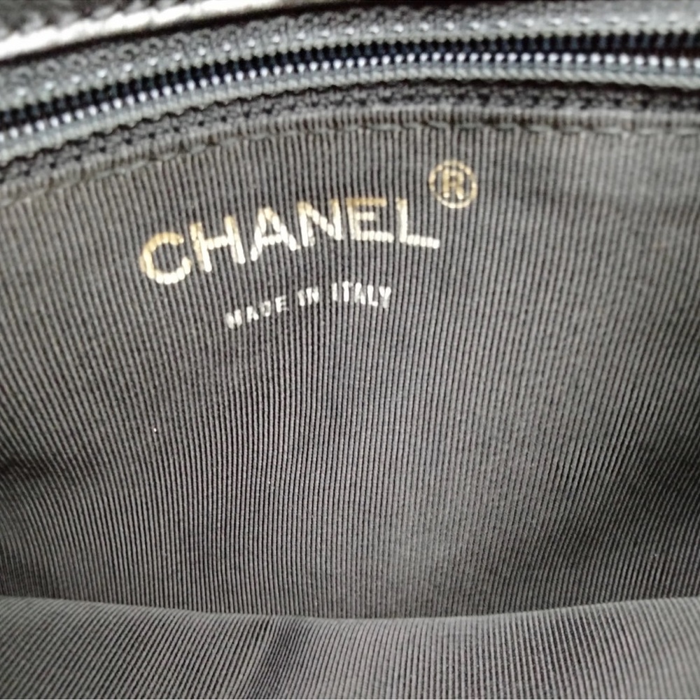 CHANEL LOGO LEATHER MINI CROSSBODY SHOULDER BAG - Picture 10 of 12